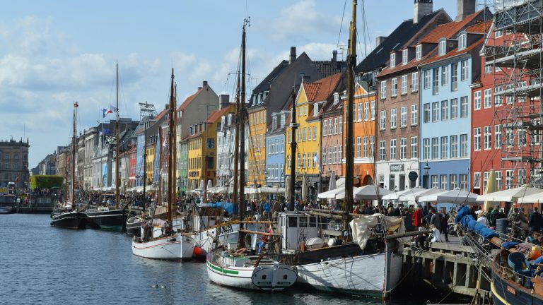 Denmark’s Dual Approach to Migrant Settlement: Integrating While Restricting